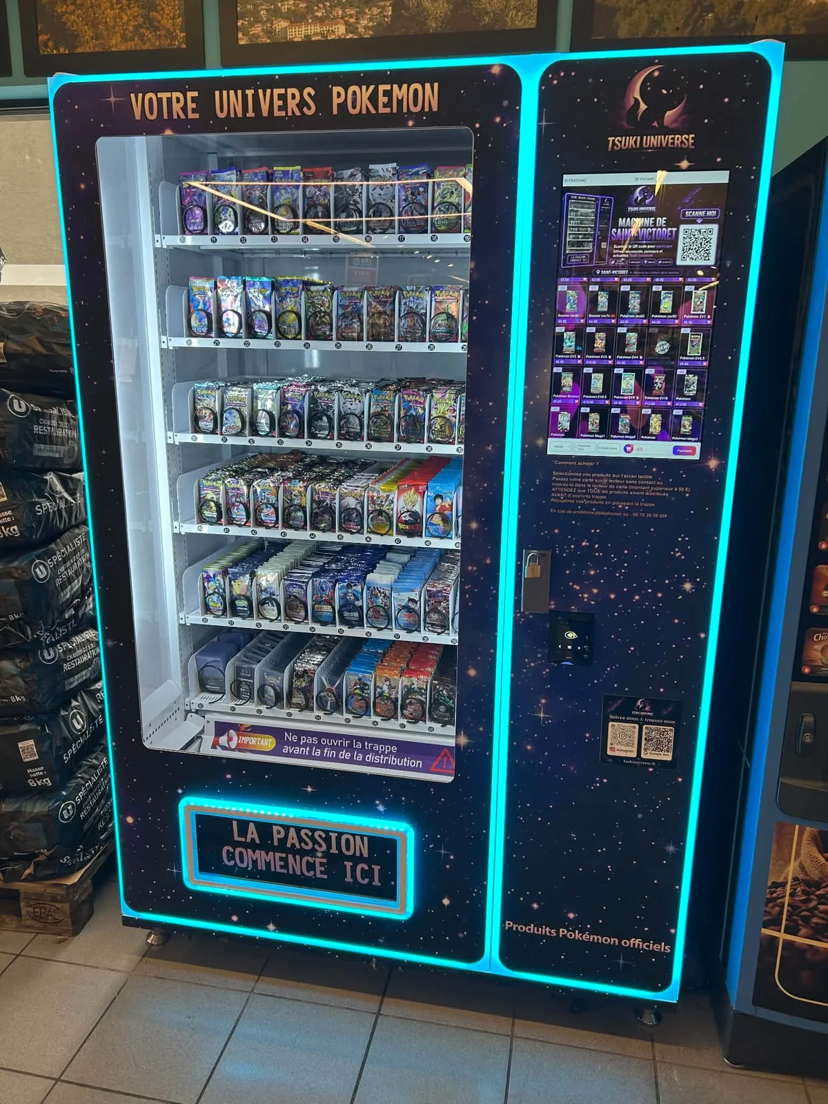 Vue complète du distributeur Tsuki Universe à Saint-Victoret